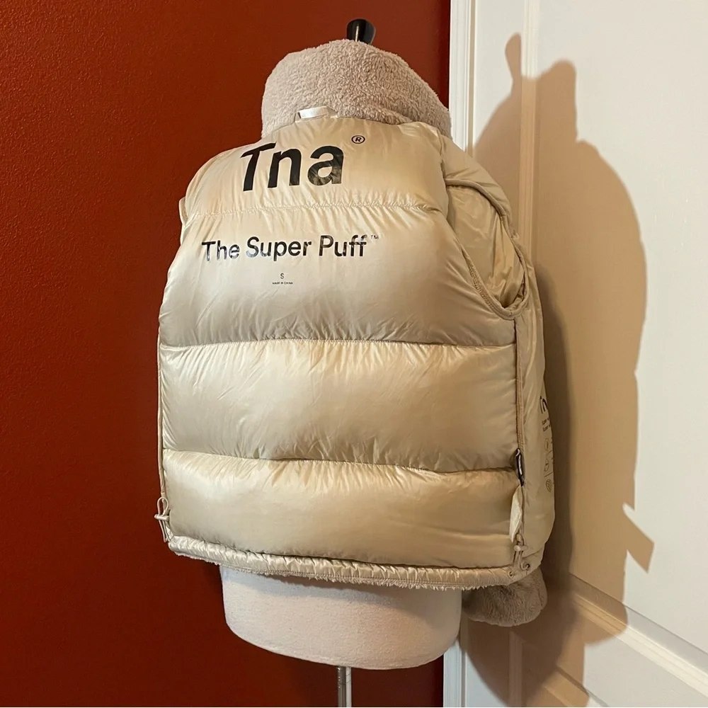 TNA Women’s Aritzia‎ The Super Puff 700+ Fill Down Brown Teddy Full Zip Jacket - Picture 4 of 6